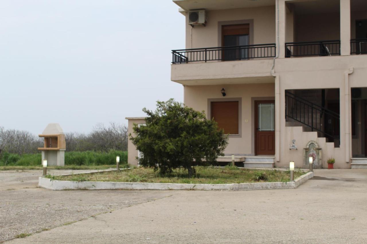 Romanon Vakis Apartments מראה חיצוני תמונה