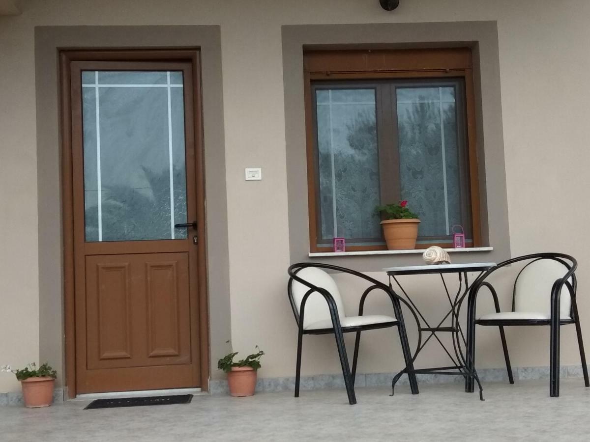 Romanon Vakis Apartments מראה חיצוני תמונה