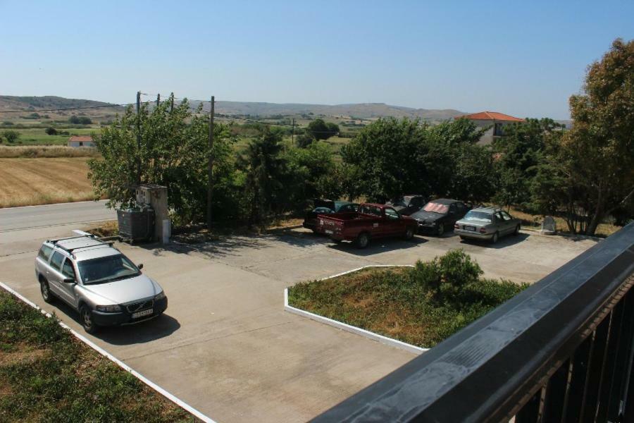 Romanon Vakis Apartments מראה חיצוני תמונה